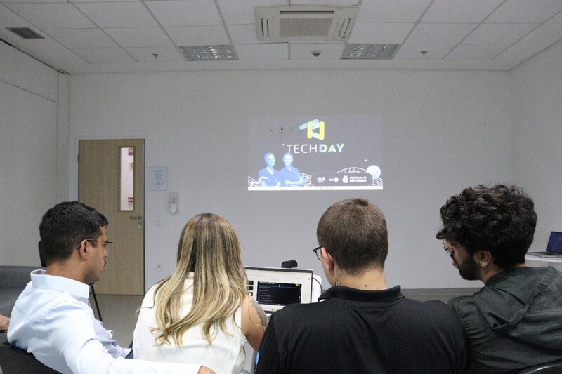 Evento Tech Day do IMED - Instituto de Medicina, Estudos e Desenvolvimento destaca a importância da tecnologia na saúde, promovendo inovação e colaboração entre equipes em São Paulo e Goiás.