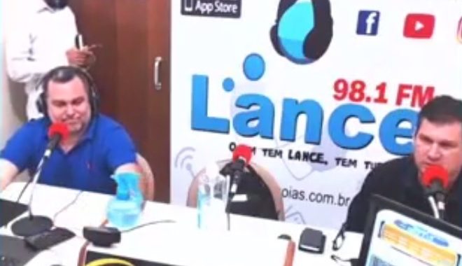 Jeferson Pereira, diretor do IMED, concede entrevista à Rádio Lance FM
