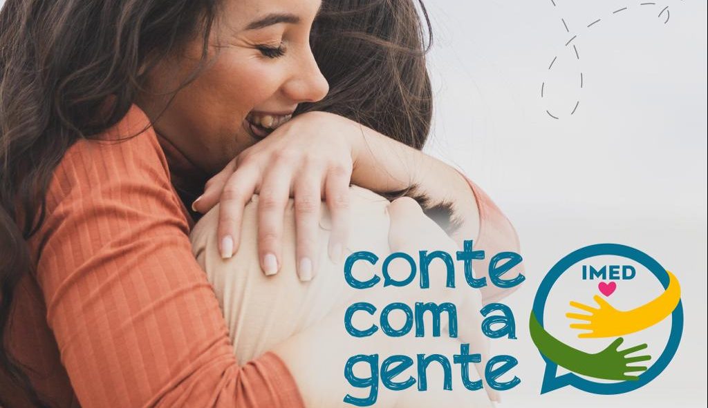 Imagem de duas mulheres se abraçando e se acolhendo acompanhada de logomarca do projeto Conte com a Gente